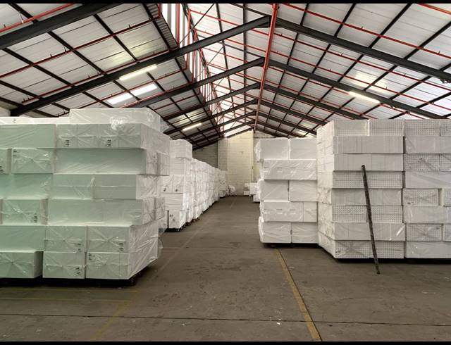 6,100M² FACTORY FOR SALE IN PAROW INDUSTRIAL